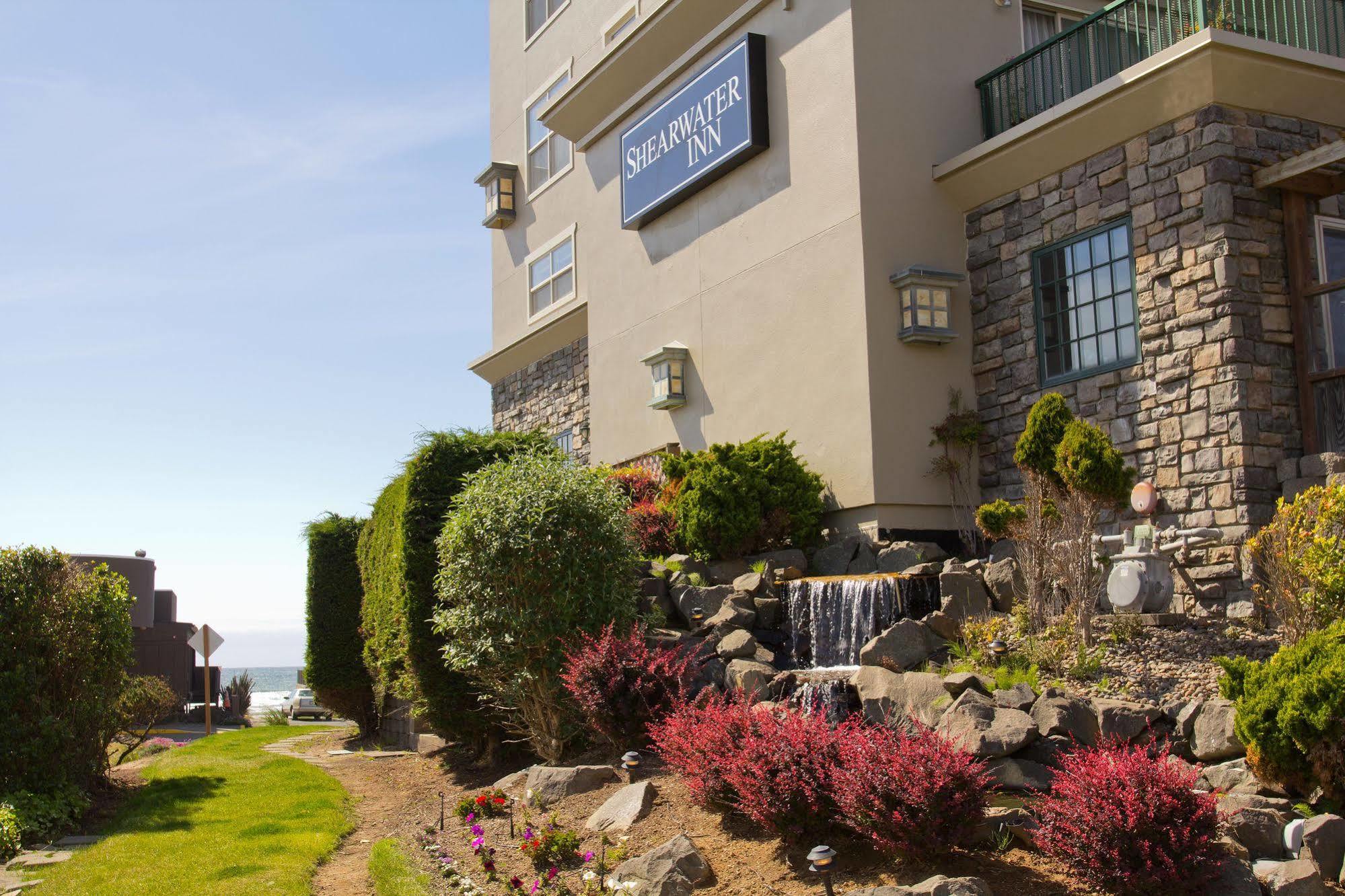 Shearwater Inn Линкън Сити Екстериор снимка