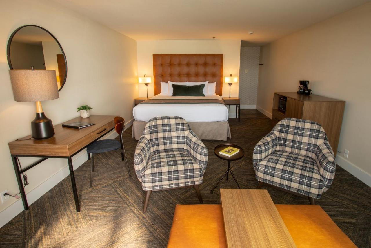 Shearwater Inn Линкън Сити Екстериор снимка