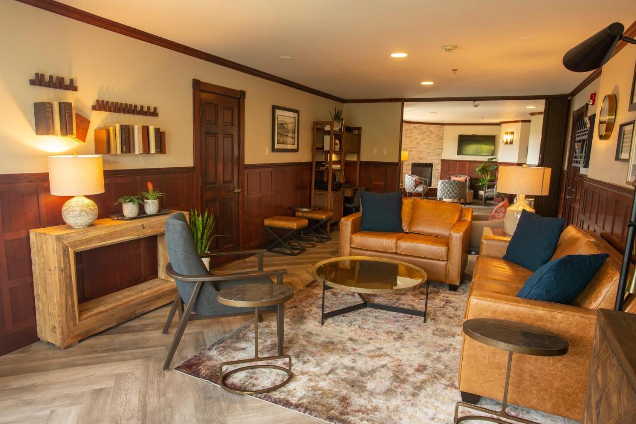 Shearwater Inn Линкън Сити Екстериор снимка